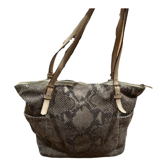 MK Soft stylish shoulder bag bag with side pockets - Picture 7 of 14